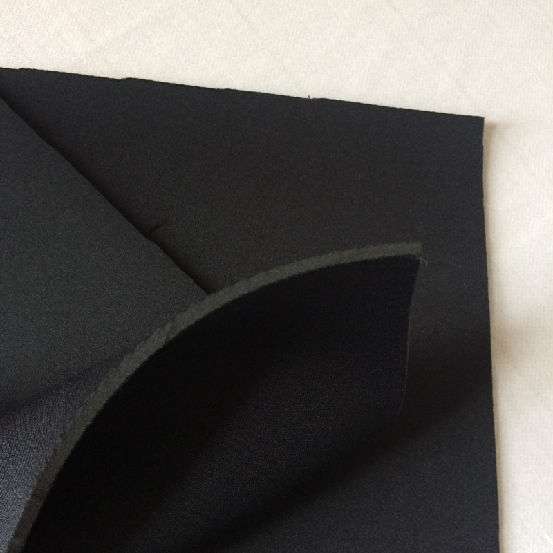 2-5mm Black Double Polyester F - Twin Needle Stretch recension och pris