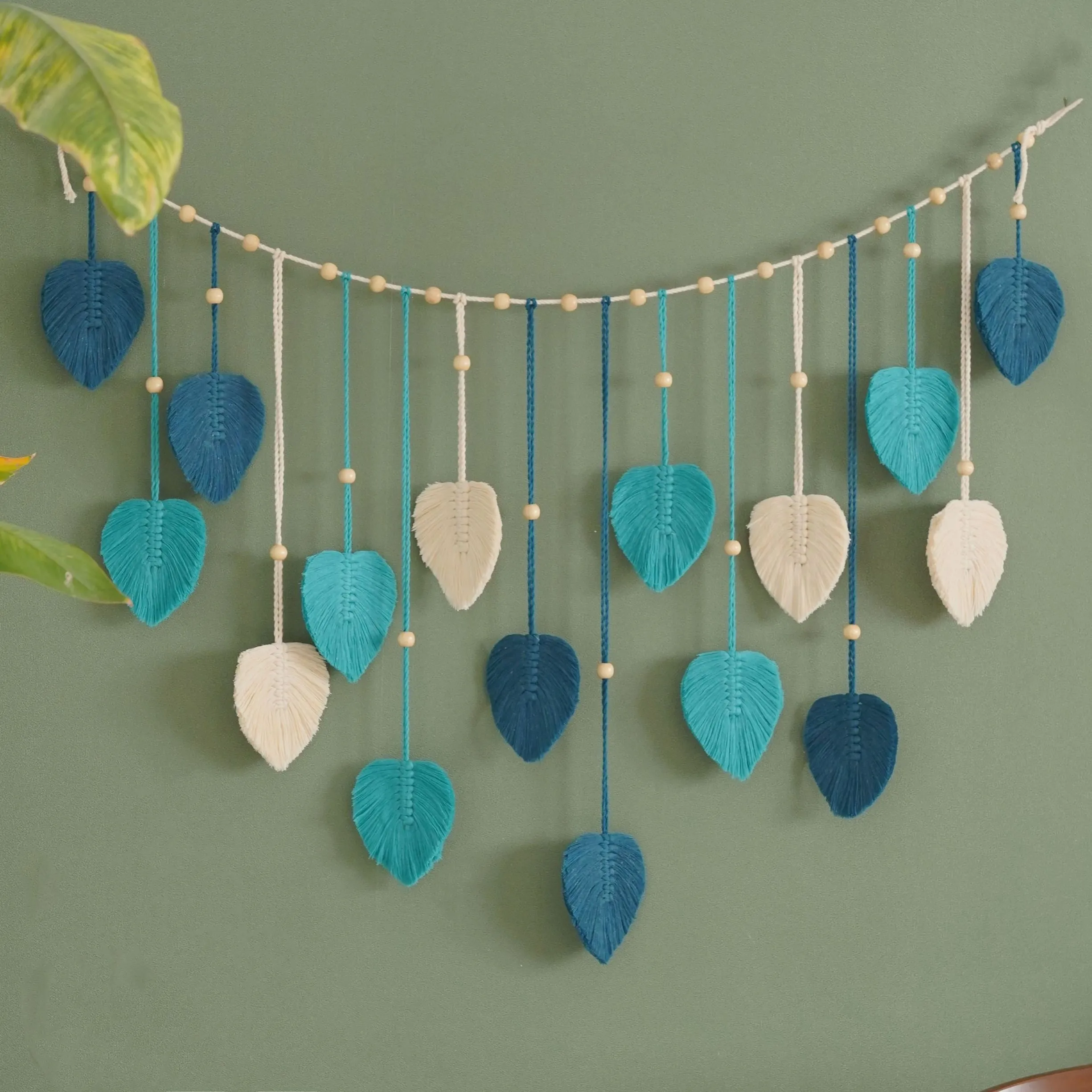 1 Pc Green Leaves Garland, Mac - Century Textile & Sewing Supply Photos recension och pris